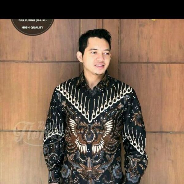 Kemeja Batik Pria Lengan Panjang Motif Garuda Hitam